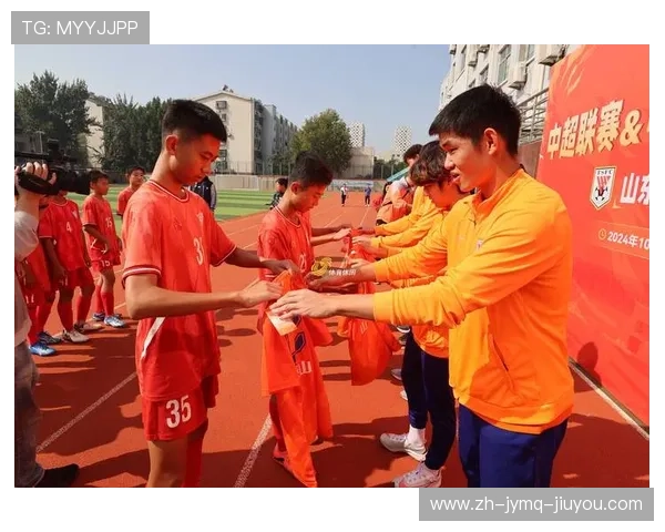 青少年足球训练中隔离带的分区管理与安全优化